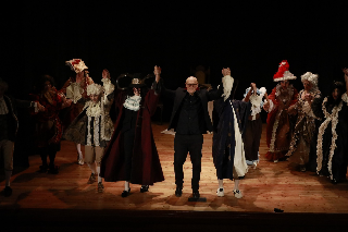 La Bottega del Caffè di Goldoni in chiave moderna al Teatro Concordia
